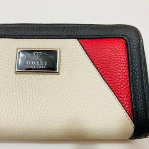 Guess Cross Zipper wallet - Picture 4 of 8